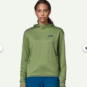 Patagonia women R1 thermal pullover hoody